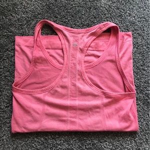 hot pink lulu lemons work out tank top